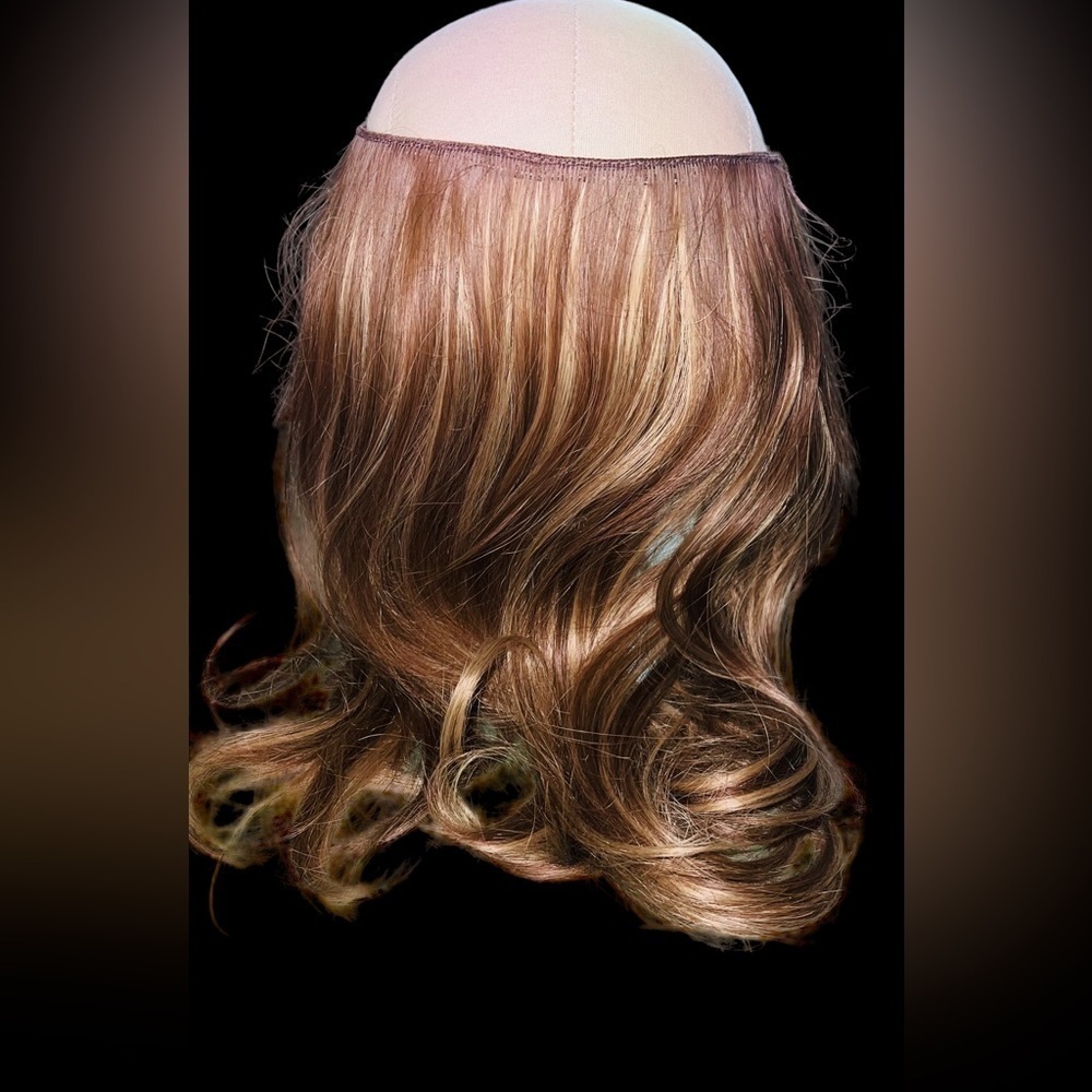 Chic Invisible Hair Extension Synthetic NWOT Brown Blond 16 Inches